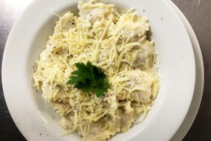 Ravioli de Ricota e Espinafre