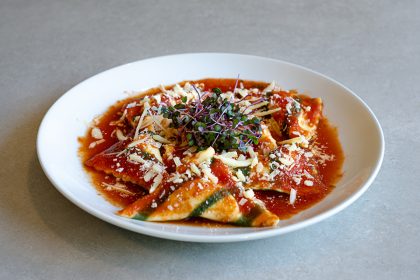 Tortelli de Queijos e Alho Poró